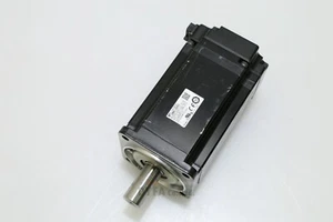 YASKAWA used SGMAV-10A3A21 1000W AC Servo Motor MOT-I-3882=9E3A - Picture 1 of 11