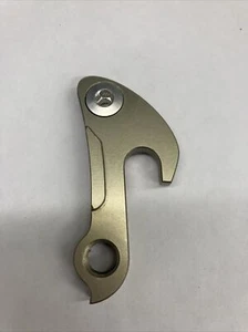 Derailleur Hanger GT XCR 1000 NOS DROPOUT - Picture 1 of 2