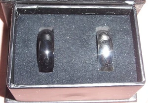 Ash and Ember Silber gebogen Größe 11 (2 Ringe) von Zach Heath Zaubertrick Illusion - Bild 1 von 2