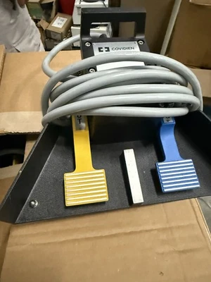 Interruptor de pie monopolar electroquirúrgico Covidien Valleylab E6008 Foto 1 de 3