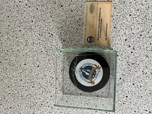1994 Mark Messier Autographed Stanley Cup Puck w/COA - Picture 1 of 5