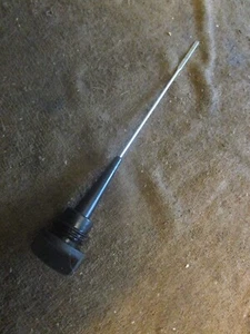 1979-80 Yamaha XS 650 XS650 engine dipstick oil level - Picture 1 of 1