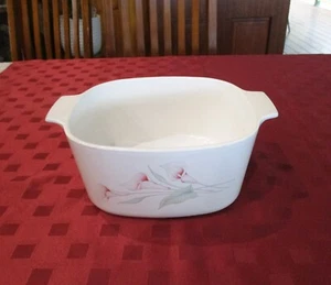Pretty Corningware Square 3 Litre Casserole Dish - No Lid *Three Dreams Pattern - Picture 1 of 4