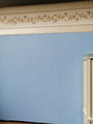 Zarte BLUMENRANKEN TAPETEN-Borte,Puppenstube,1 Lftd.Meter Lang x 6,25cm Breit - Bild 1 von 3