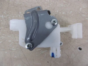 Honda CR-Z Petrol Fuel Flap Release Motor Actuator - Picture 1 of 5