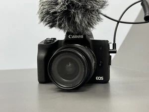 Canon EOS M50 24.1MP Spiegellose Kamera - Schwarz (mit 15-45mm STM Objektiv) - Bild 1 von 6