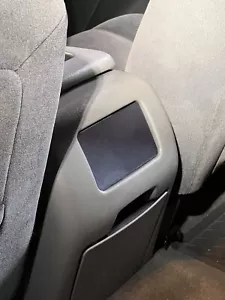 Center Console Rear Control Delete Panel 2003-2006 Silverado Tahoe Sierra Yukon - Picture 1 of 3