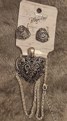 NEW - Blazin Roxx Necklace/Earrings Set - Image 1 of 4