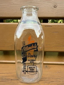 Botella de leche vintage Allendale Dairy, Allendale, Michigan cuarto de galón 2 colores Pyro - Imagen 1 de 8