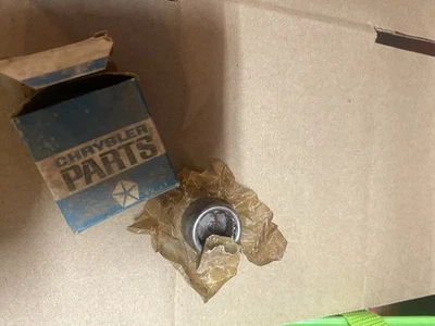 ONE 1960-1973 Chrysler Dodge Plymouth NOS Alternator Bearing Mopar 2098512 - Image 1 of 3