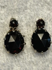 Pair Of Blood Red Stones 1 Oval 1 Round Ea. Earring Prong Set Foil Backed Pierce - Picture 1 of 5