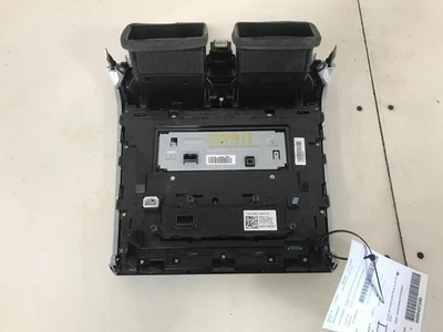 Used Infotainment Display fits: 2023 Hyundai Tucson display and control panel ga - Image 1 of 4