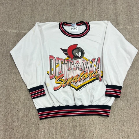 Vintage Ottawa Senators Sweatshirt Medium White 1990s NHL Bulletin Cover