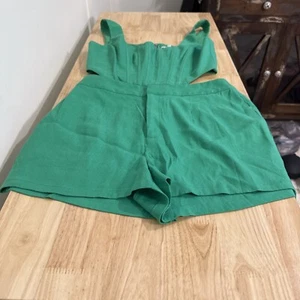 Gianni Bini GB Ladies 2 Piece Set Top Sz 8 Green - Picture 1 of 5