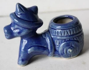 Burro Mula Burro Estatuilla Tirando Flor Carro Sombrero Azul Cerámica Pintado a Mano --- - Imagen 1 de 1