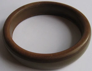 VINTAGE WOOD & LAMINATED BAKELITE OLIVE GREEN BANGLE BRACELET - Picture 1 of 3