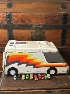 Vintage 1991 Galoob Micro Machines Super Van City Camper RV Fold Out Playset - Picture 1 of 11