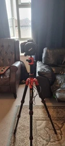 NIKON D5600 BUNDLE - Picture 1 of 19