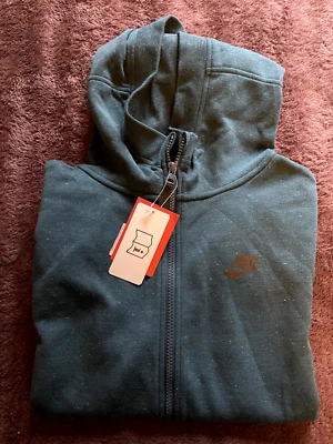 Sudadera con capa tejida polar Nike Tech edición limitada para mujer Foto 1 de 4