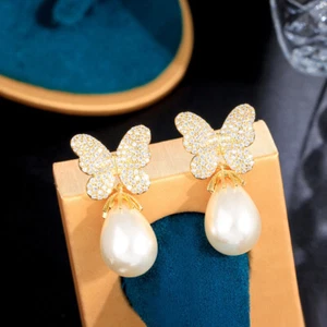 Pendientes colgantes de circonio cúbico pavimentado en oro amarillo para mujer mariposa perla - Imagen 1 de 12
