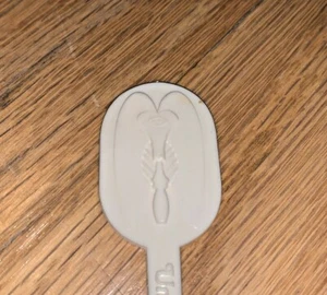 Vintage PICASSO SCULPTURE CHICAGO SWIZZLE / PICK STICK from United Airlines - Picture 1 of 5