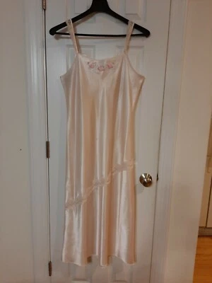 Rosa K Negligee Nightgow Talla L Borde de Encaje Rosa  Foto 1 de 4