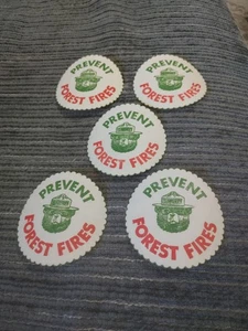 Menge 5, 1977 Smokey Bear Papieruntersetzer - Bild 1 von 7