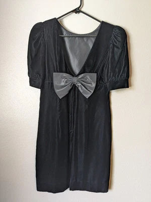 Mini vestido vintage anos 90 Lanz Originals veludo preto TAMANHO 8 princesa costurada EUA veludo - Imagem 1 de 4