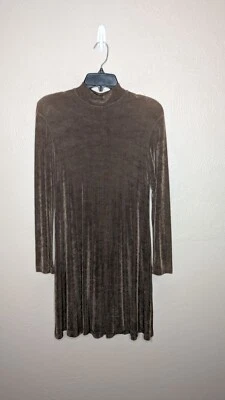 Vestido Annie Claire Feminino Médio Verde Oliva Manga Longa Decote Simulado Acetato Shift - Imagem 1 de 4