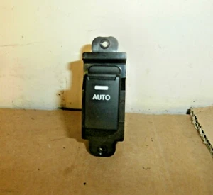INTERRUPTOR VENTANA TRASERA KIA SORENTO 2012 KX-3 - Imagen 1 de 1