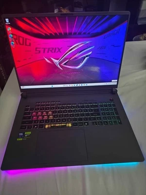 ASUS ROG Strix G18 (2024) – Ultra 9 HX – RTX 5080 – 32GB – 2TB – 18" 240Hz – Mon - Image 1 of 4