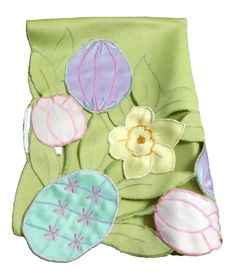 Napkins, 13" x 18" (2) and 18" x 18" (4), Rectangular & Square, Green, Polyester - Image 1 of 3