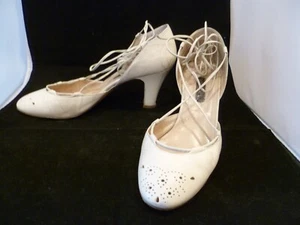 Vintage 1980er Mignani Elfenbein Creme Beige Knöchel Wickel Schnürschuhe 8,5 Boho - Bild 1 von 10