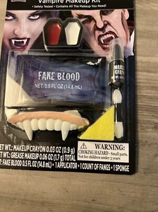 Vampire Makeup Kit - Picture 1 of 4