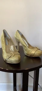 Lovely People - Gold Shimmery High Heels - Size 6.5M - Picture 1 of 8