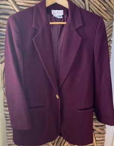 Block Island Petites By Maria Pappas 100% Pure Wool Blazer Gold Button Sz 8 Wine - Picture 1 of 13