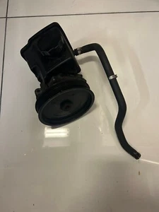 Mercedes Sprinter C&E Class 646&611 EURO 4 ENGINE POWER STEERING PUMP 2000-2009 - Picture 1 of 4