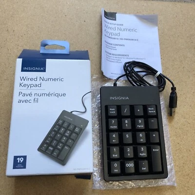 Insignia Wired Numeric Keypad Ergonomic - Plug and Play -Pavé Numérique avec fil - Image 1 of 4