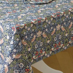 William Morris blaue Erdbeerdieb Tischdecke 132 x 229 Baumwolle Blumenmuster - Bild 1 von 4