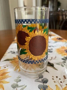 *Set of 4* Vintage Anchor Hocking SUNFLOWER Drinking Glasses Yellow Flowers - Picture 1 of 14