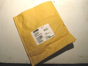 NUOVA CON SCATOLA HOFFMAN GDINRAILBKT ARMADIO DIN RAIL STAFFA 18443 P8466 - Foto 1 di 2