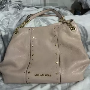 Michael Kors Jetset Powder Blush & Gold Stud Purse Retail $398.00 NWOT - Picture 1 of 6