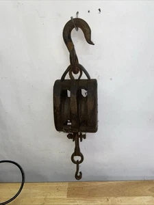 Vintage Double Rope Wood Block Pulley With Hook - Picture 1 of 3