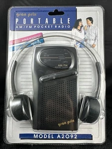 GPX Vintage AM/FM Pocket Portable Radio A2092 with Headphones & Built-in Speaker - Picture 1 of 2