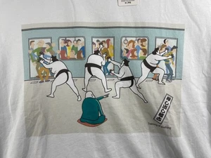 Camisa Uniqlo Para Hombres XL Luchadores de Sumo Entrenamiento Subterráneo Gráfico Entrenamiento de Empujar - Imagen 1 de 11