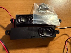 PRINCETON SPEAKER SET PULLED FROM VL2018VW Monitor - One Stereo Wire Connector - Picture 1 of 3