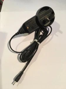 Nokia AC-8A Original AC Mains Charger in Black for Nokia 2mm Series Brand New - Picture 1 of 2