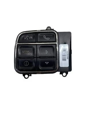 Interruptor 56046405AA EVIC para Jeep Wrangler JK, Liberty KK (2011) Foto 1 de 2