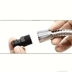Brauseschlauch-Adapter | Wasserwechsel im Aquarium leicht gemacht - Bild 1 von 3