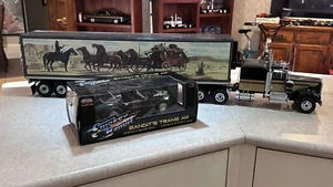 1/18 SMOKEY AND THE BANDIT TRUCK - TRAILER AND BANDIT TRANS AM . - Picture 1 of 9